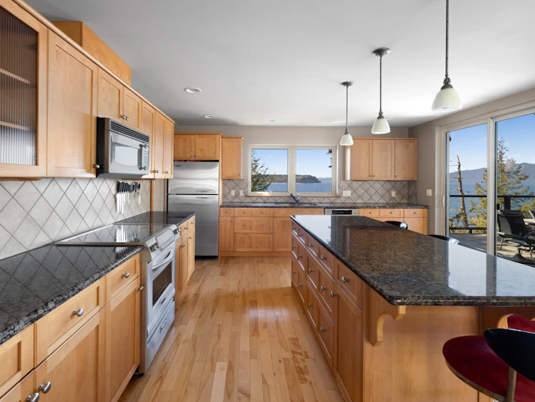 9987 Welcome Wynd, Halfmoon Bay, BC, V7Z 1G5 - 14