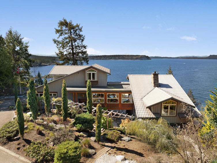 9987 Welcome Wynd, Halfmoon Bay, BC, V7Z 1G5