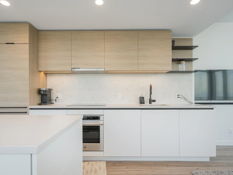 3801-10448 University Drive, Surrey, BC, V3T 0S7 - 11
