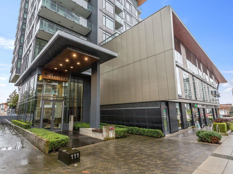 1006-111 E 13th Street, North Vancouver, BC, V7L 0C7 - 2