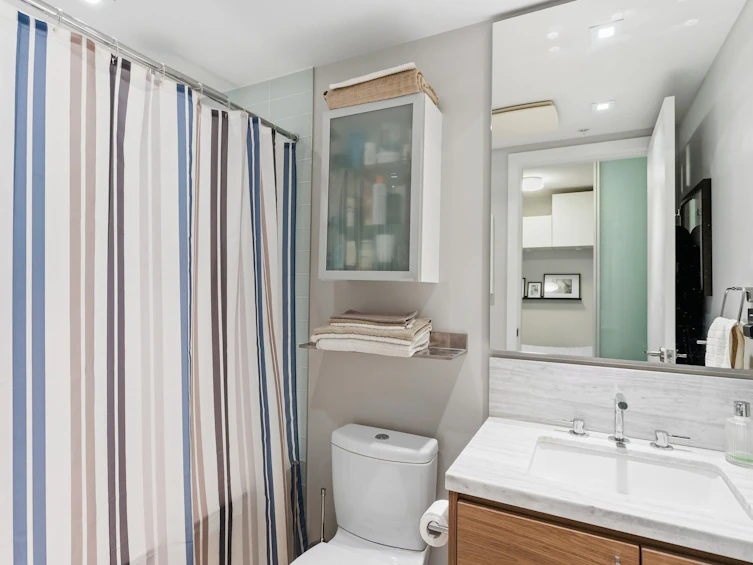 1006-111 E 13th Street, North Vancouver, BC, V7L 0C7 - 16