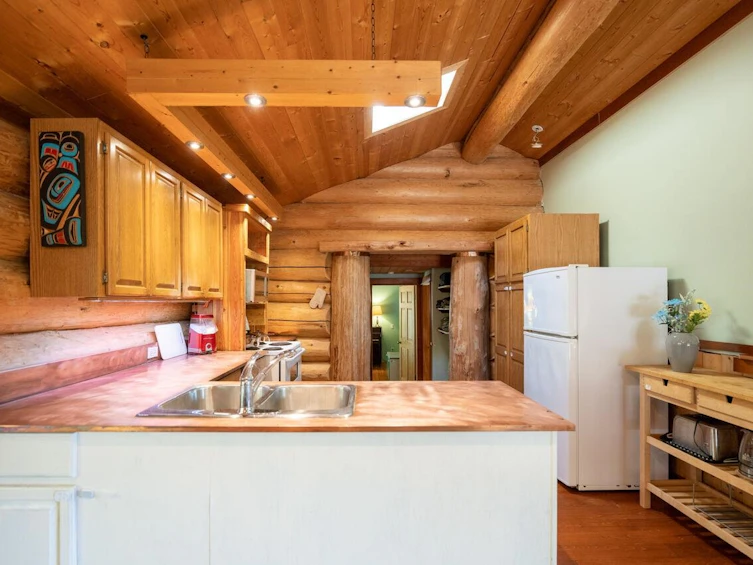 360 Salal Road, Bowen Island, BC, V0N 1G2 - 23