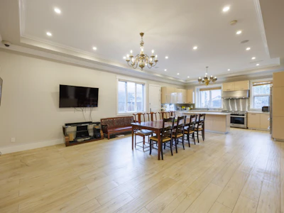 8280 Colonial Drive - 4