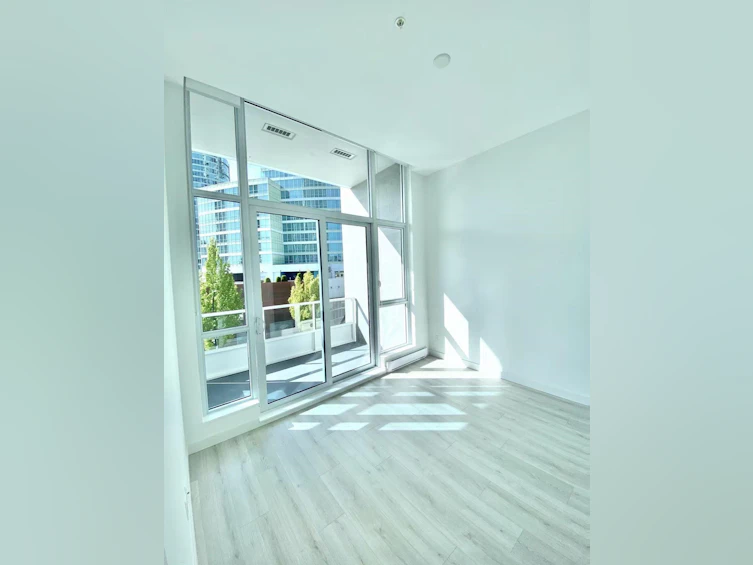 306-6080 Mckay Avenue, Burnaby, BC, V5H 0J4 - 3