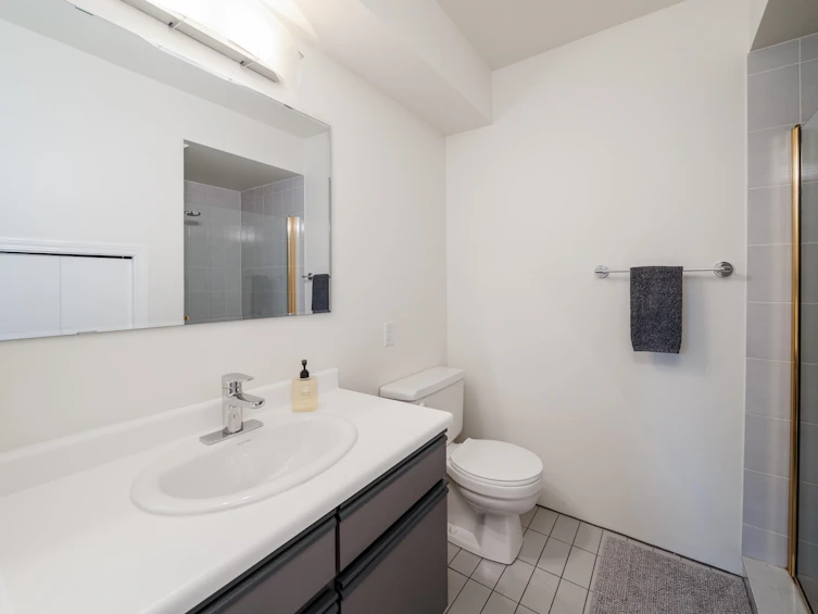 141 W 13th Avenue, Vancouver, BC, V5Y 1V8 - 14