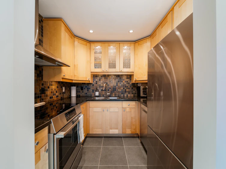 141 W 13th Avenue, Vancouver, BC, V5Y 1V8 - 5