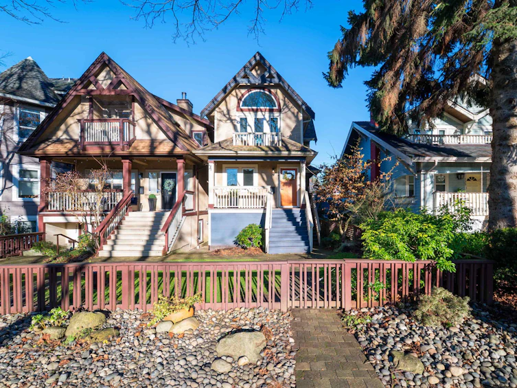 141 W 13th Avenue, Vancouver, BC, V5Y 1V8 - 2