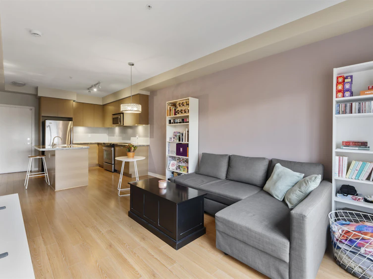 301-6430 194 Street, Surrey, BC, V4N 6J7 - 9
