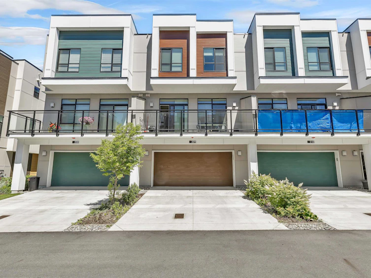 209-46150 Thomas Road, Chilliwack, BC, V2R 6H3 - 2