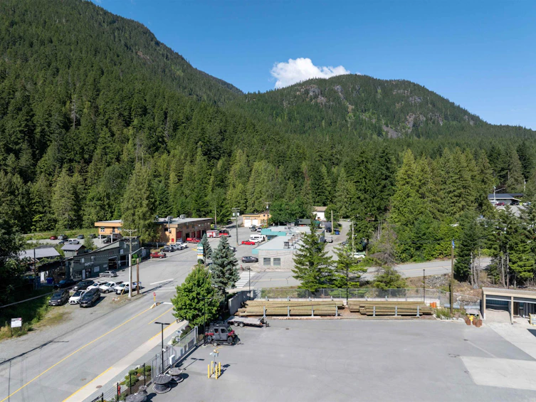 7421 Prospect Street, Pemberton, BC, V0N 2L0 - 10