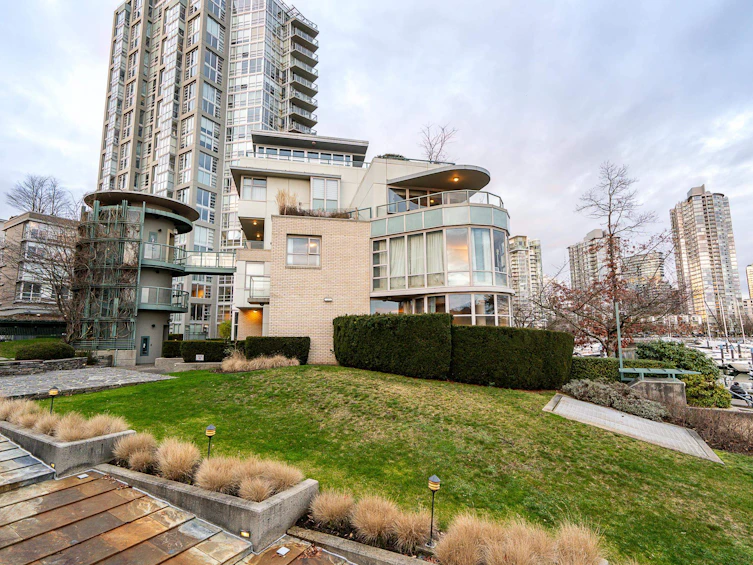 122-1228 Marinaside Crescent, Vancouver, BC, V6Z 2W4 - 36