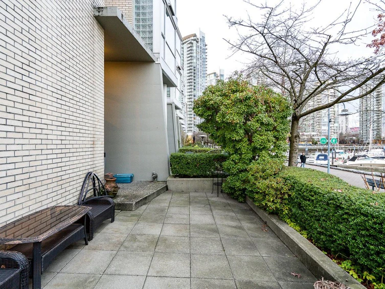 122-1228 Marinaside Crescent, Vancouver, BC, V6Z 2W4 - 32