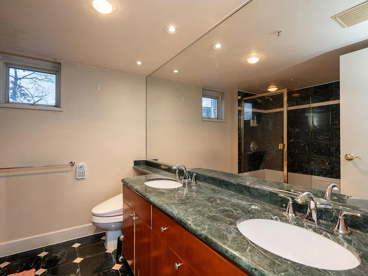 122-1228 Marinaside Crescent, Vancouver, BC, V6Z 2W4 - 13