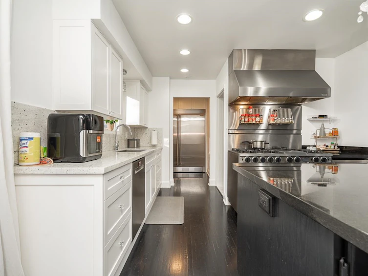 1561 Chestnut Street, Surrey, BC, V4B 3H1 - 14