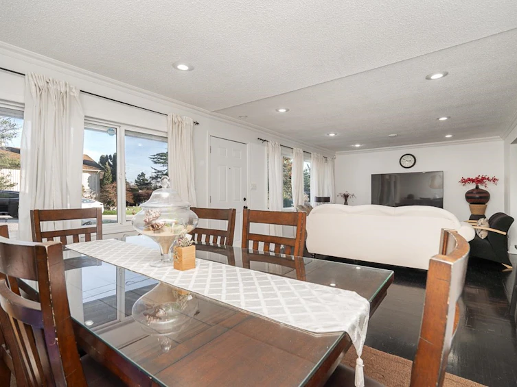 1561 Chestnut Street, Surrey, BC, V4B 3H1 - 8