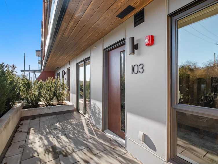 103-333 St. Davids Avenue, North Vancouver, BC, V7L 3N7 - 2