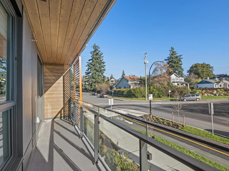 103-333 St. Davids Avenue, North Vancouver, BC, V7L 3N7 - 14