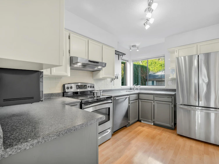 252 E 21st Street, North Vancouver, BC, V7L 3B6 - 11