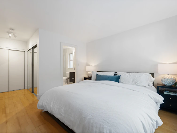 2343 W 7th Avenue, Vancouver, BC, V6K 1Y4 - 20