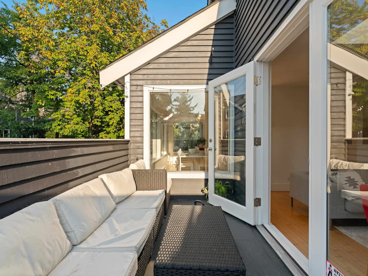 2343 W 7th Avenue, Vancouver, BC, V6K 1Y4 - 32