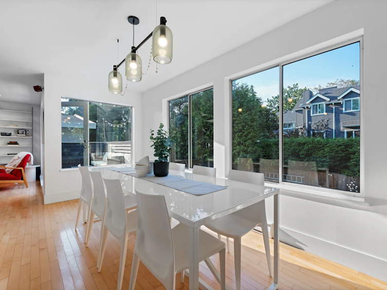 2343 W 7th Avenue, Vancouver, BC, V6K 1Y4 - 10