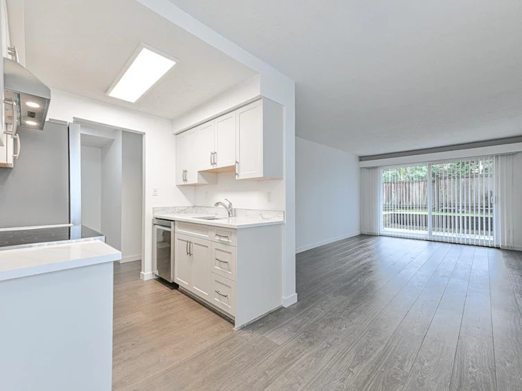 105-312 Carnarvon Street, New Westminster, BC, V3L 5H6 - 7