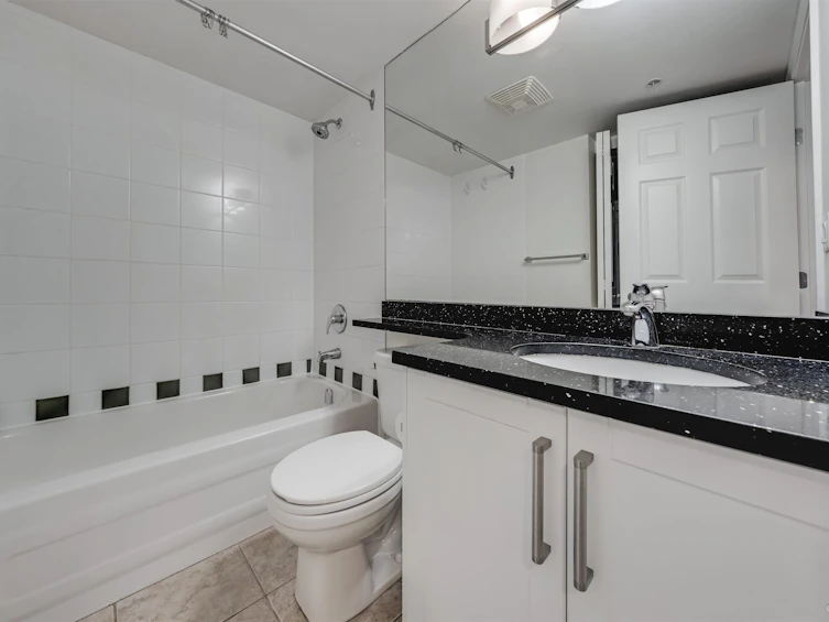 805-1420 W Georgia Street, Vancouver, BC, V6G 3K4 - 6