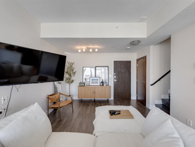 2204-1420 W Georgia Street, Vancouver, BC, V6G 3K4 - 5