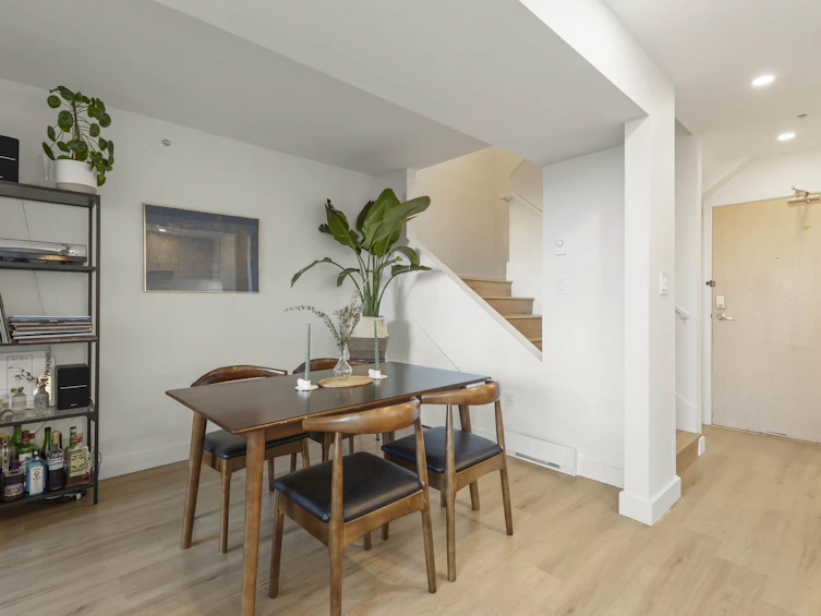 301-418 E Broadway, Vancouver, BC, V5T 1X2 - 11