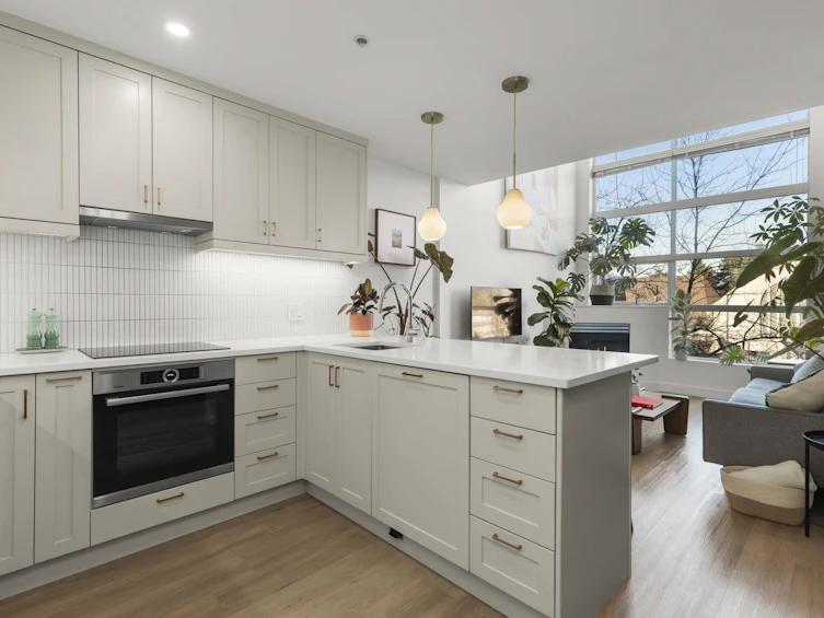 301-418 E Broadway, Vancouver, BC, V5T 1X2 - 7