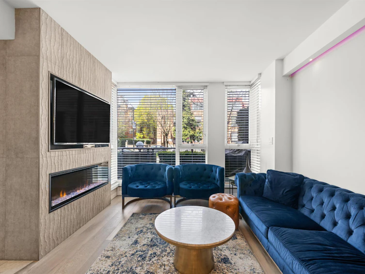 1028 Cambie Street, Vancouver, BC, V6B 6J5 - 2