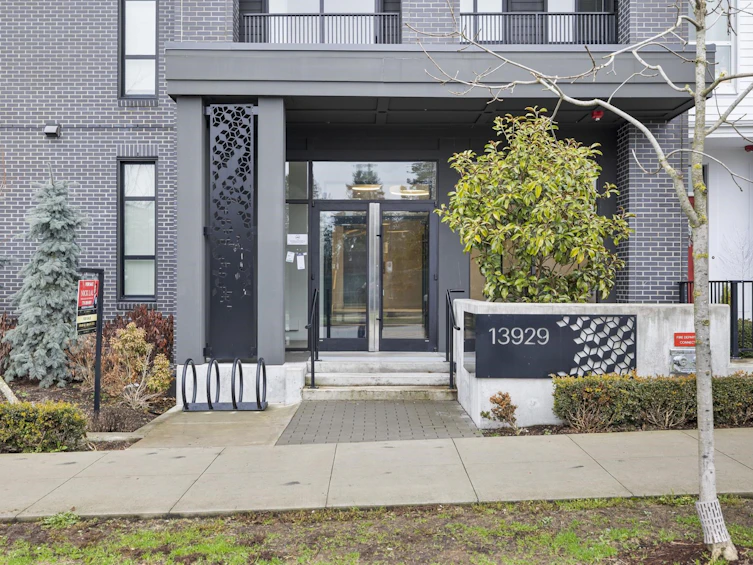 306-13929 105 Boulevard, Surrey, BC, V3T 0R5 - 3