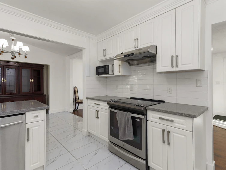 2098 Beaver Street, Abbotsford, BC, V2T 3C6 - 3