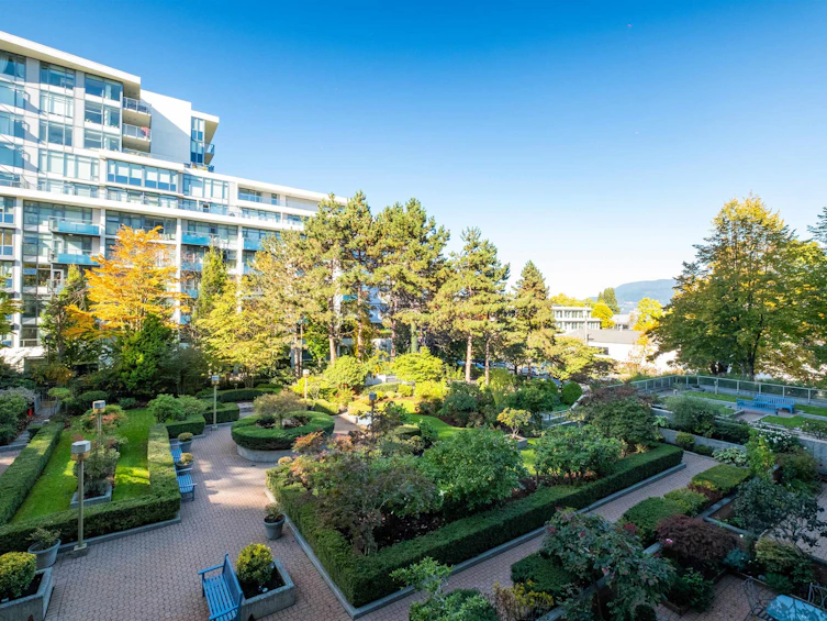 301-2201 Pine Street, Vancouver, BC, V6J 5E7 - 8