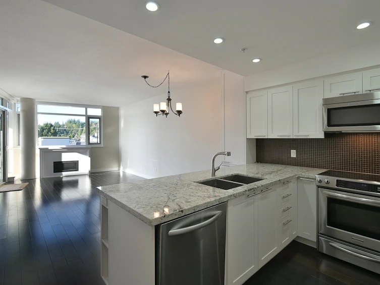 306-5665 Teredo Street, Sechelt, BC, V7Z 0J2 - 14
