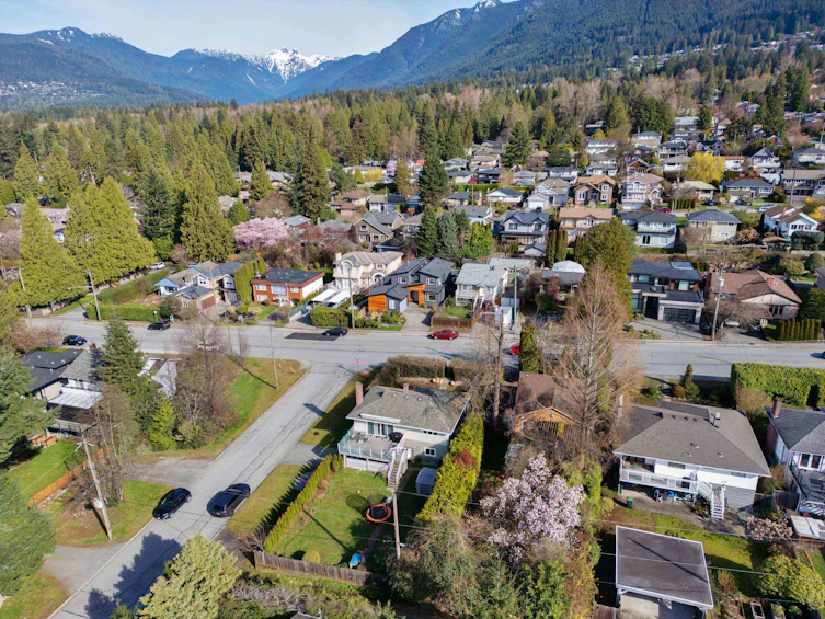 445 W Queens Road, North Vancouver, BC, V7N 2K8 - 22