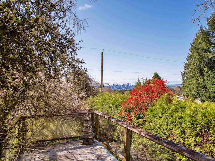 445 W Queens Road, North Vancouver, BC, V7N 2K8 - 2