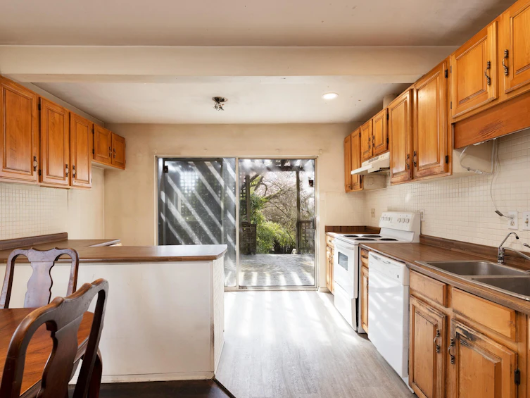 445 W Queens Road, North Vancouver, BC, V7N 2K8 - 15