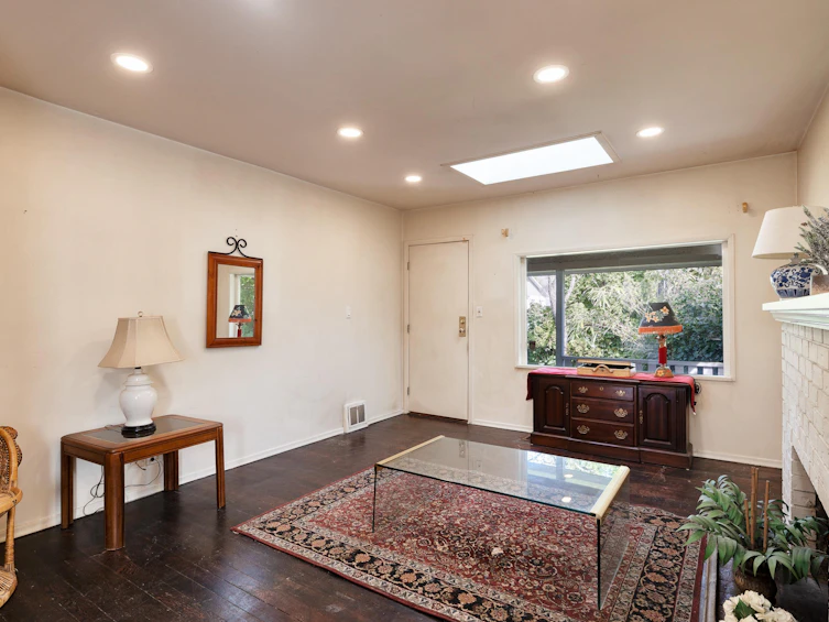 445 W Queens Road, North Vancouver, BC, V7N 2K8 - 12