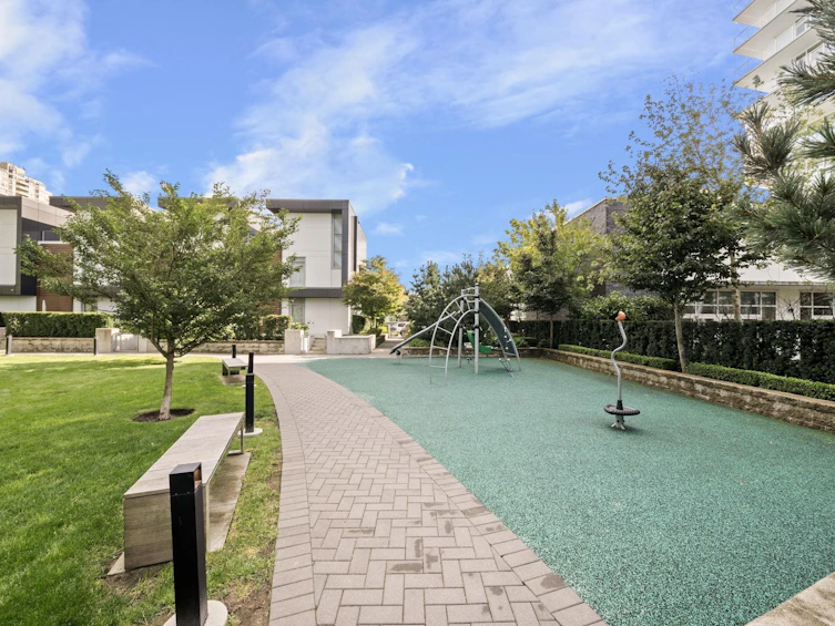 102-6700 Dunblane Avenue, Burnaby, BC, V5H 3K6 - 38