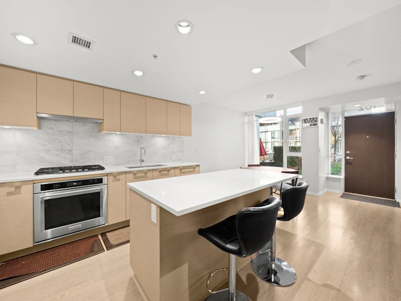 102 - 6700 Dunblane Avenue, Burnaby BC
