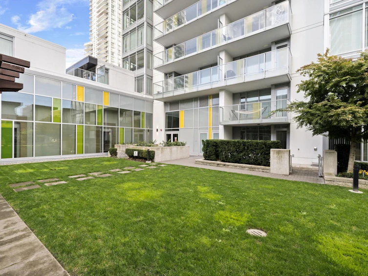 102-6700 Dunblane Avenue, Burnaby, BC, V5H 3K6 - 39