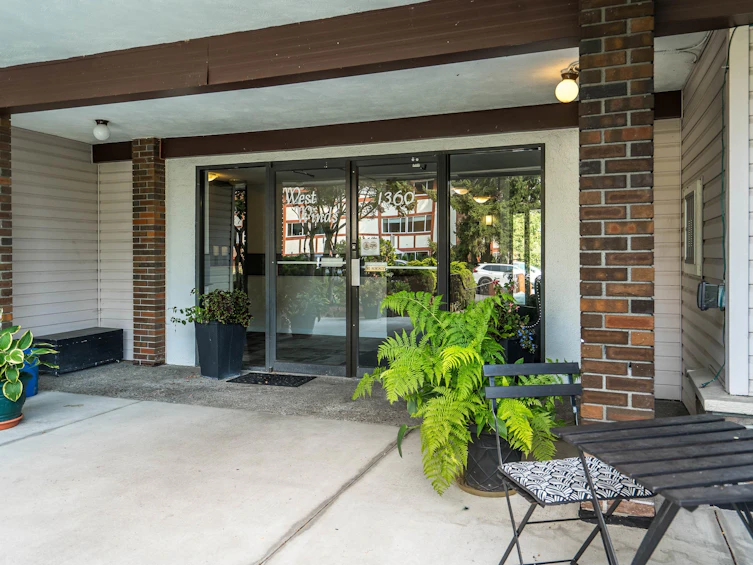 303-1360 Martin Street, Surrey, BC, V4B 3W5 - 7