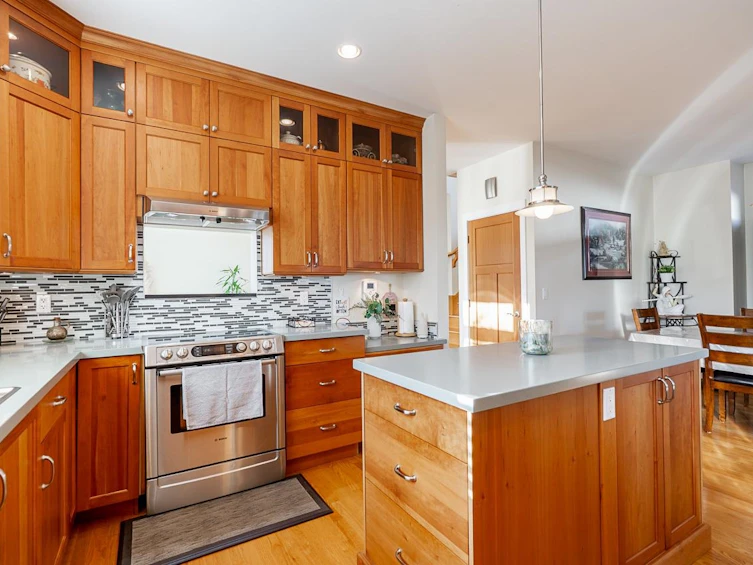 3302 168 Street, Surrey, BC, V3Z 1E4 - 10