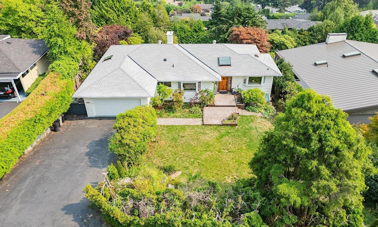 96 Bonnymuir Drive
