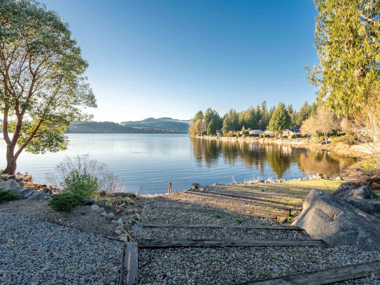 6343 Marmot Road, Sechelt, BC, V7Z 0L2