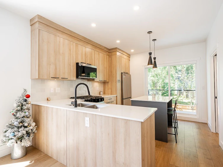 7-10527 155 Street, Surrey, BC, V3R 0S1 - 12