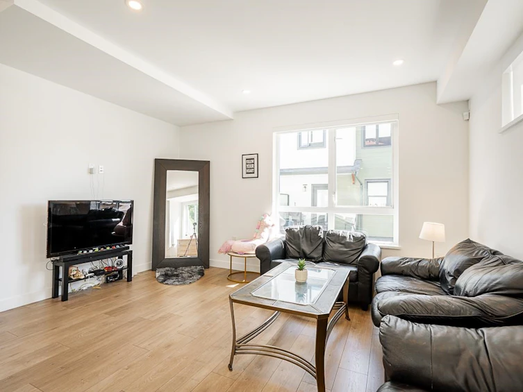 7-10527 155 Street, Surrey, BC, V3R 0S1 - 8