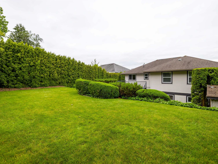 36381 Sandringham Drive, Abbotsford, BC, V3G 2M4 - 38