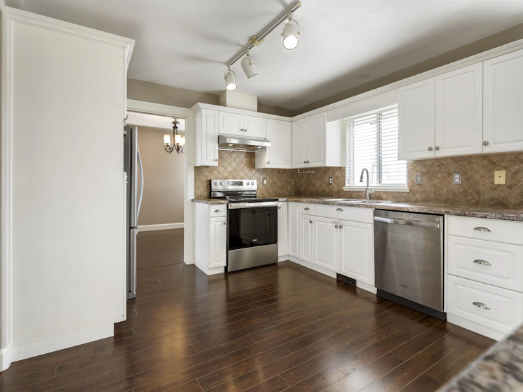 36381 Sandringham Drive, Abbotsford, BC, V3G 2M4 - 8